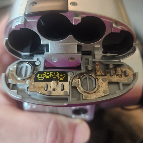 Konica Minolta Dimage Z2 Digital Camera 10x Zoom - Picture 12 of 12